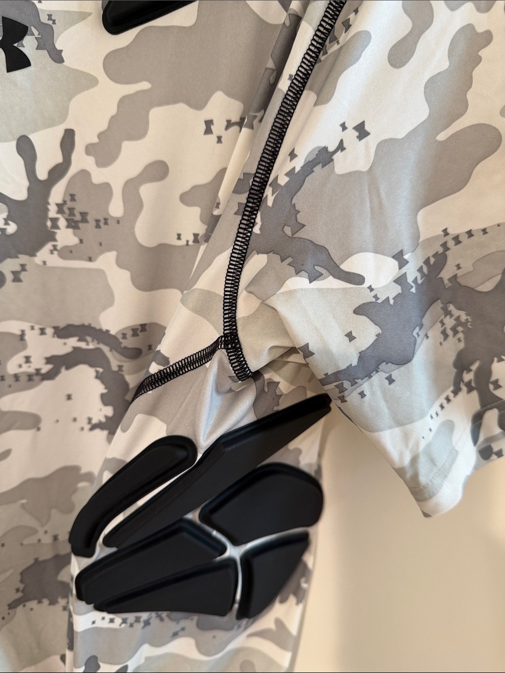 Under Armour White & Gray Camo Compression Top with Black Pads - Picture 4 of 5